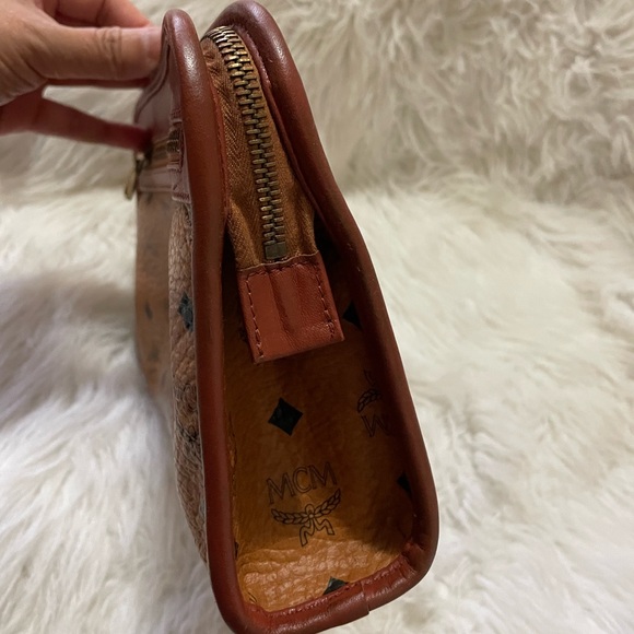 💐Authentic MCM clutch💐 - Picture 6 of 15
